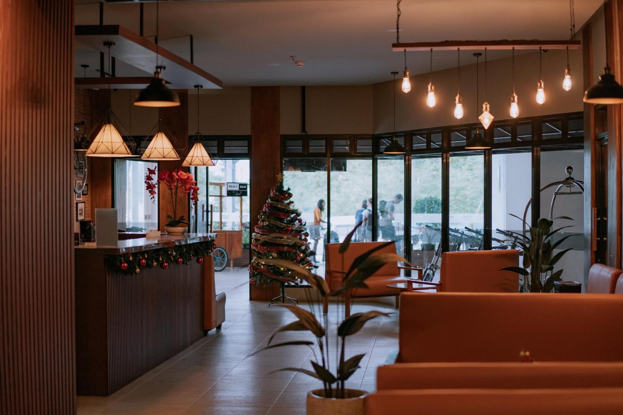 Zasgo Hotel ラブハン・バジョ エクステリア 写真