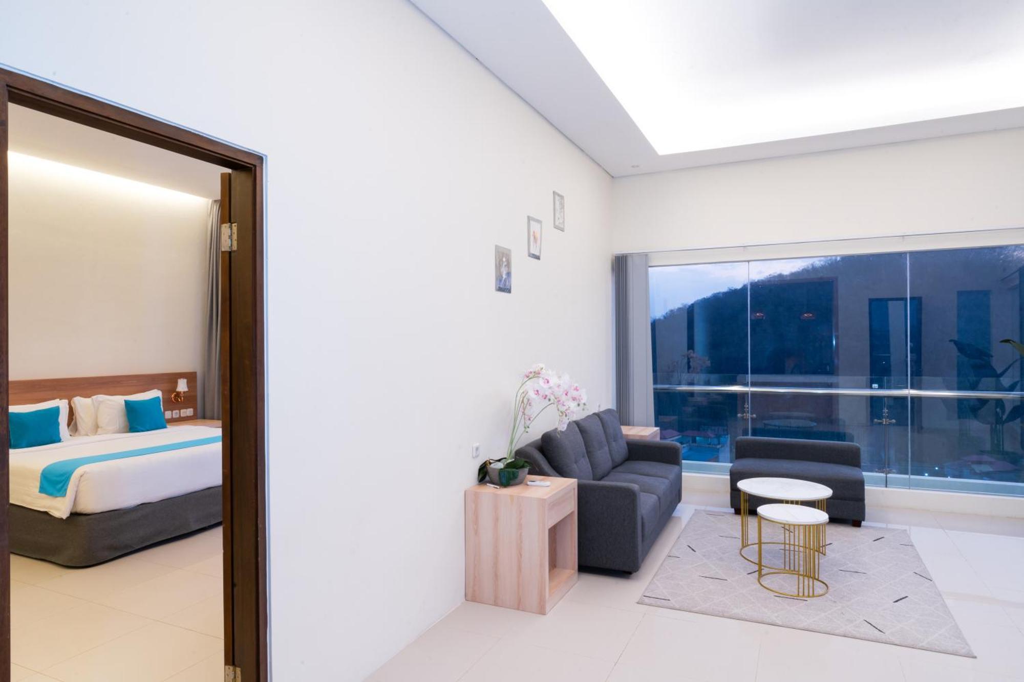 Zasgo Hotel ラブハン・バジョ エクステリア 写真