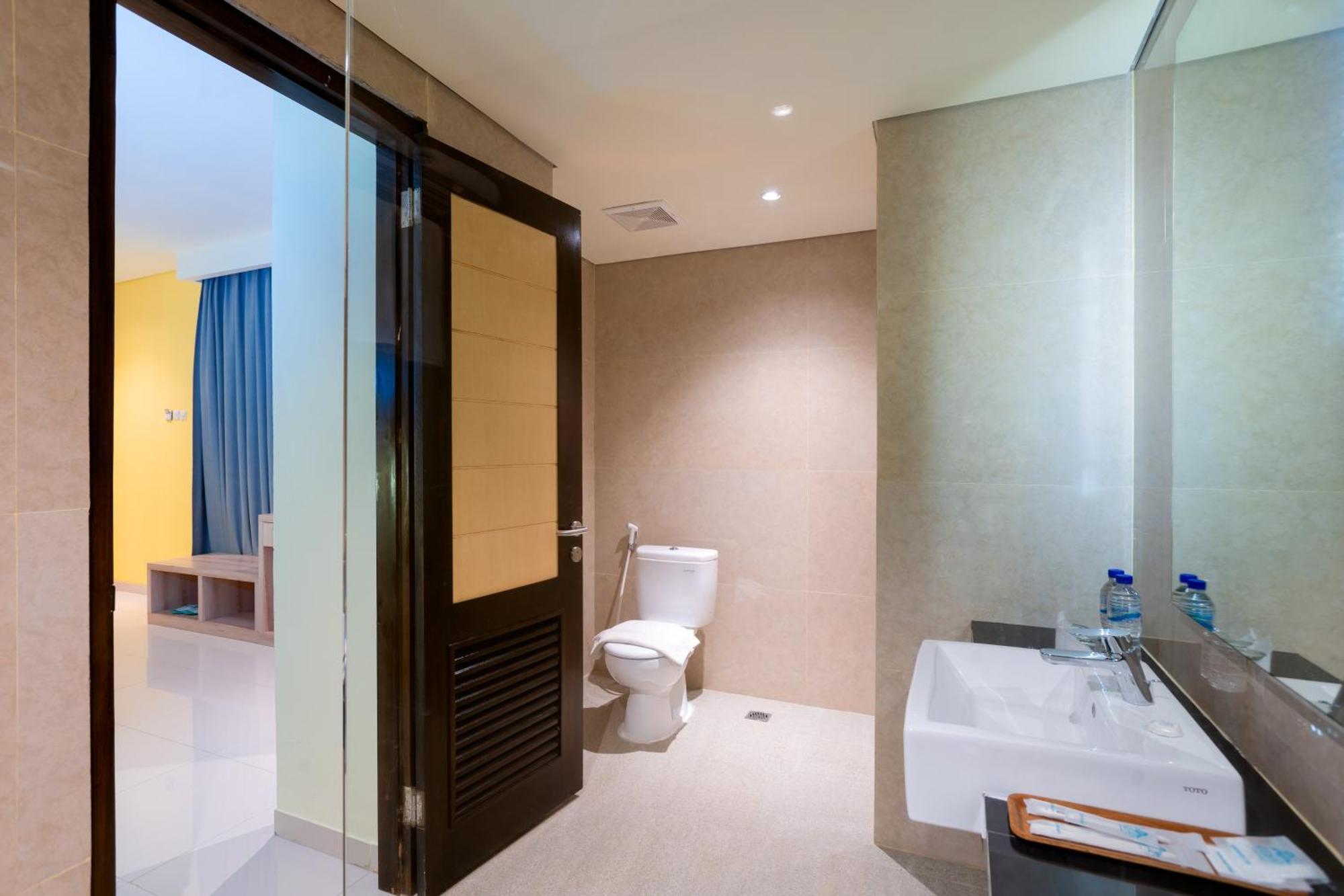 Zasgo Hotel ラブハン・バジョ エクステリア 写真